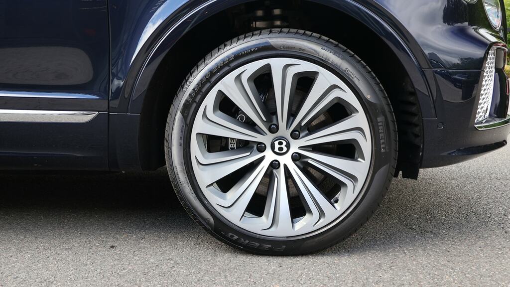 Bentley Bentayga 4.0 V8 Atelier Edition MX26XEP Blue #6