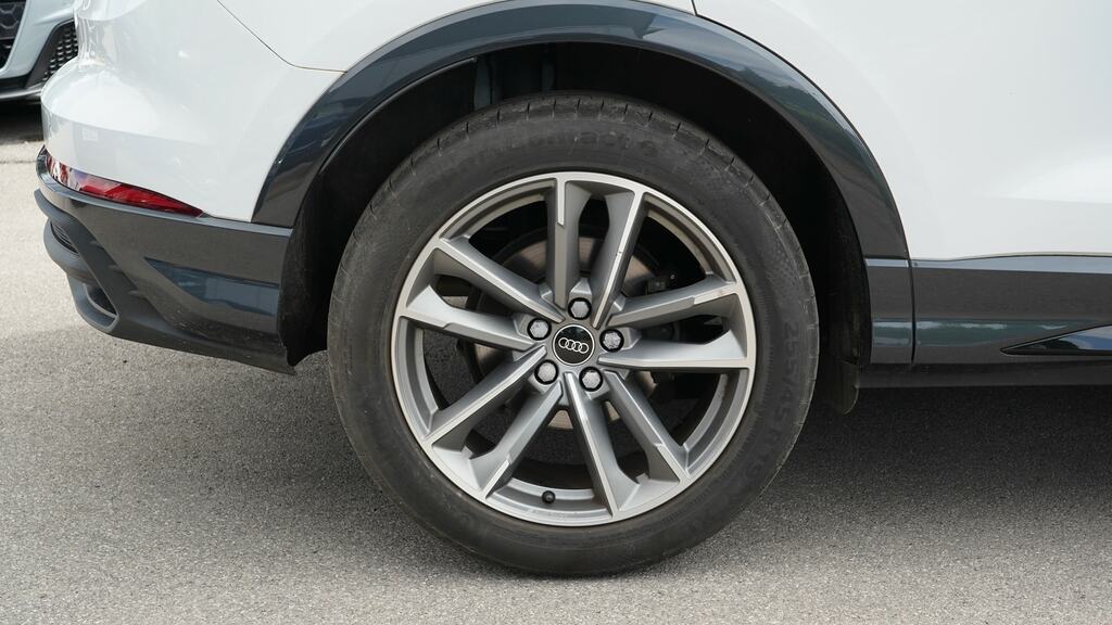Audi Q3 35 Tfsi Black Edition S Tronic Cs Pack DG23GBU White #5