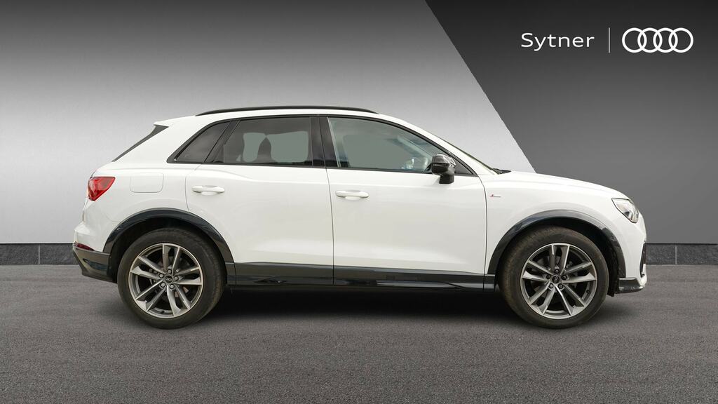 Audi Q3 35 Tfsi Black Edition S Tronic Cs Pack DG23GBU White #4