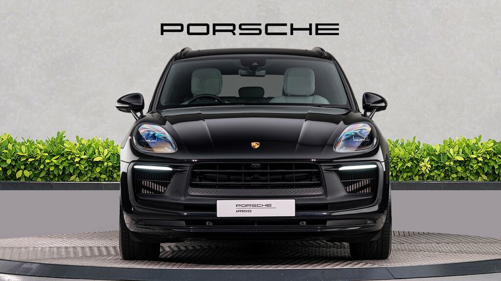 Porsche Macan Gts Pdk Black #2