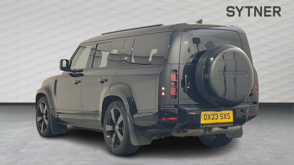 Land Rover Defender 130 3.0 D300 X-dynamic Hse 130 8 Seat Black #2