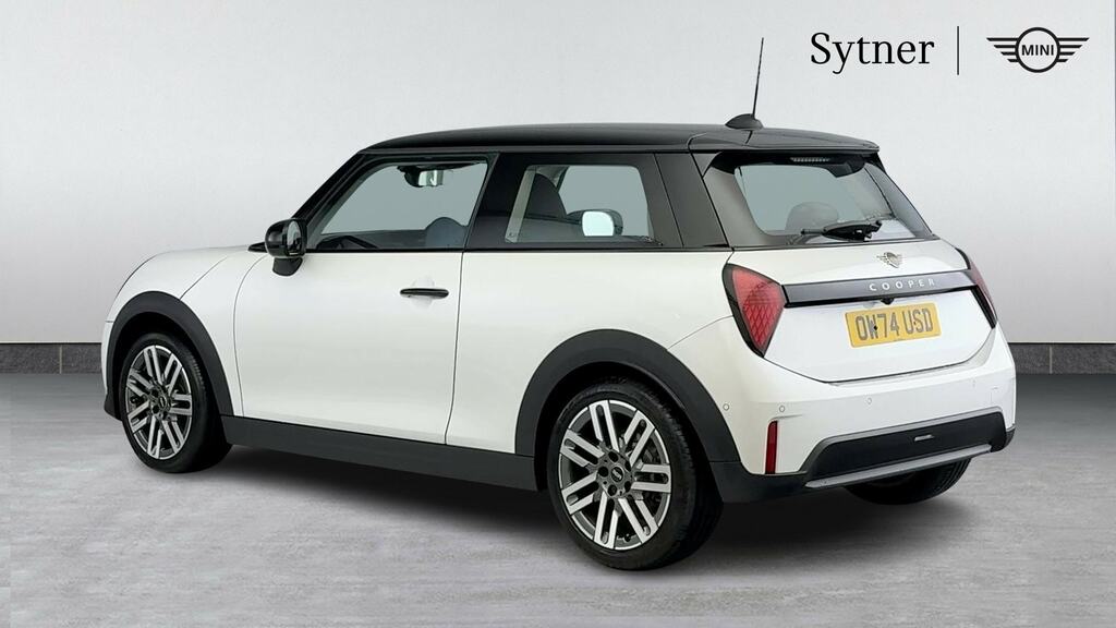 Mini Hatch 1.5 C Classic Level 1 OW74USD White #2