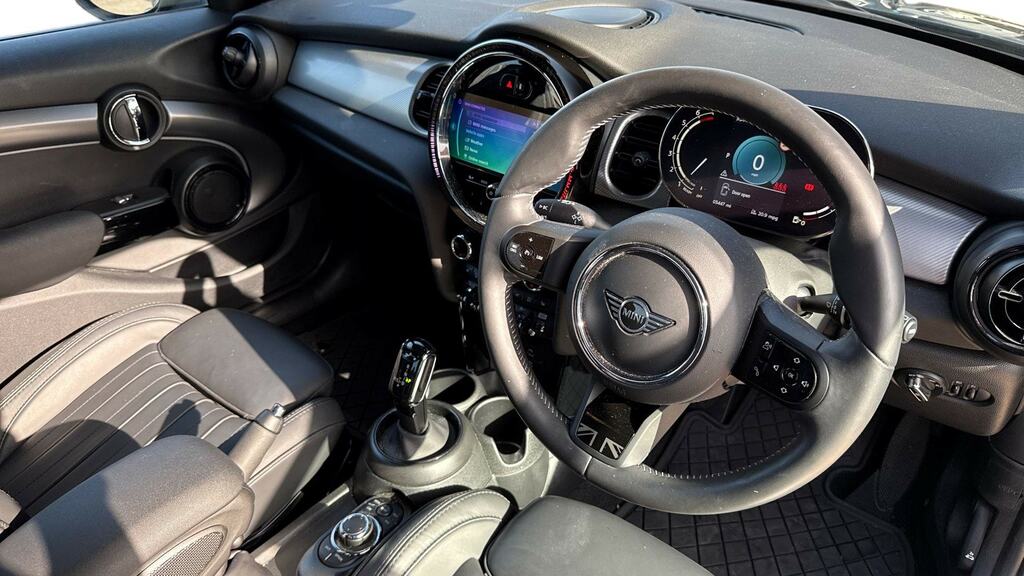 Mini Hatch 1.5 Cooper Exclusive Premium Plus LP73RLU Black #6