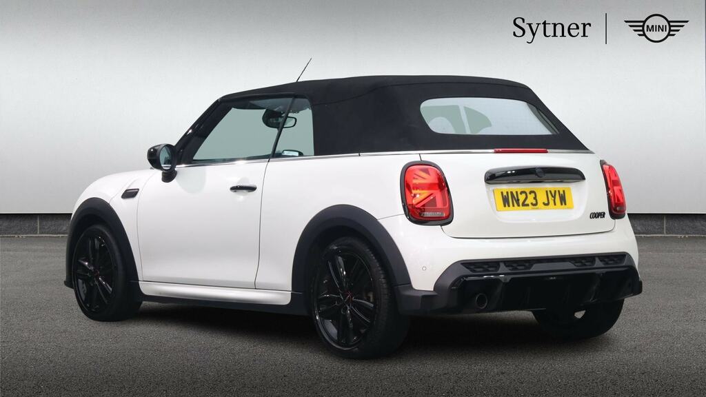 Mini Convertible 1.5 Cooper Sport Premium WN23JYW White #4