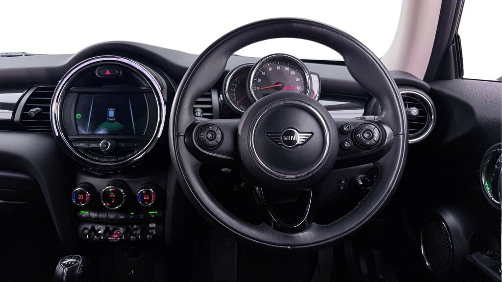 Mini Hatch 1.5 Cooper II Chili Pack YP18YLG Black #5