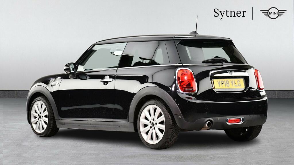 Mini Hatch 1.5 Cooper II Chili Pack YP18YLG Black #2