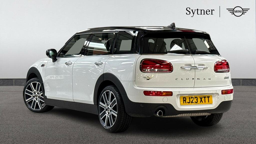 Mini Clubman 1.5 Cooper Exclusive Premium 6Dr White #2