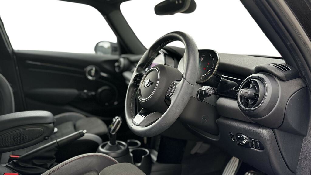 Mini Hatch 1.5 Cooper Sport Premium VE23FXF Silver #6
