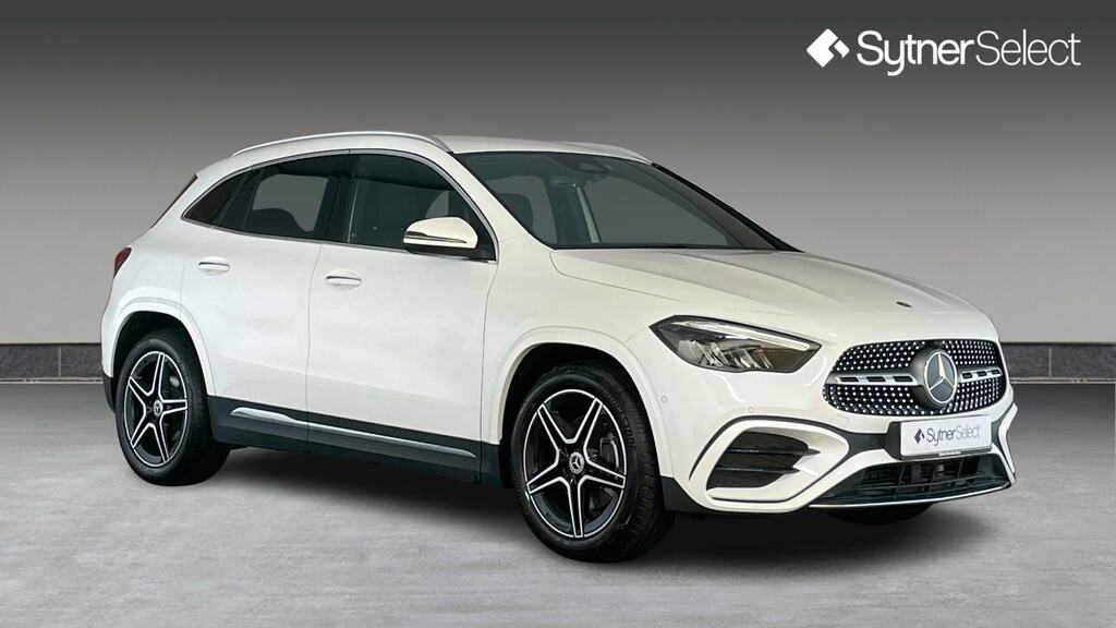 Mercedes-Benz GLA Class Gla 200 Amg Line Executive White