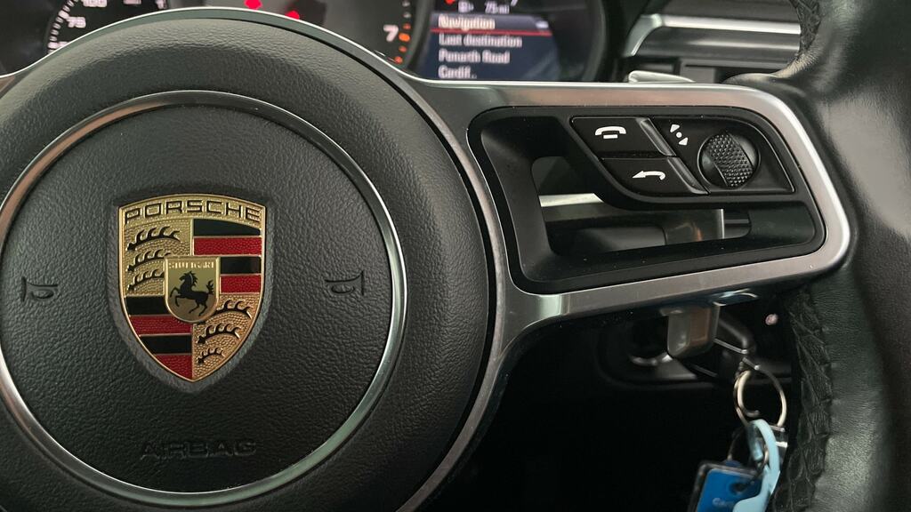 Porsche Macan Gts Pdk Black #18