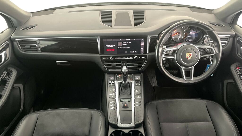 Porsche Macan S Pdk FH19CVE Green #6
