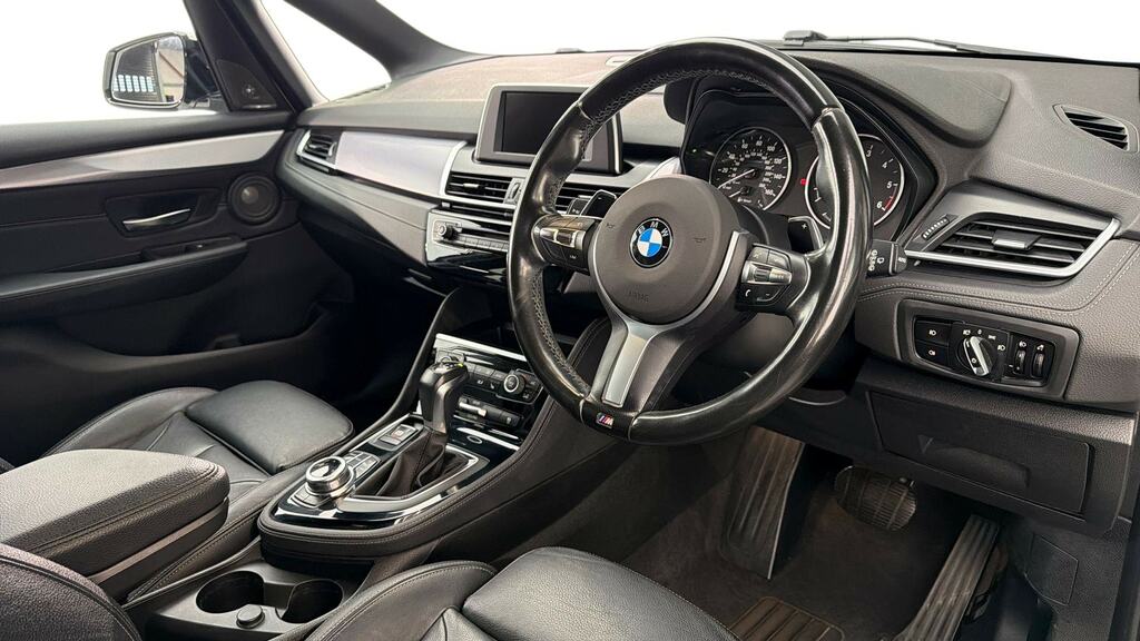 BMW 2 Series Active Tourer 220D Xdrive M Sport Nav Step DL17APV White #6