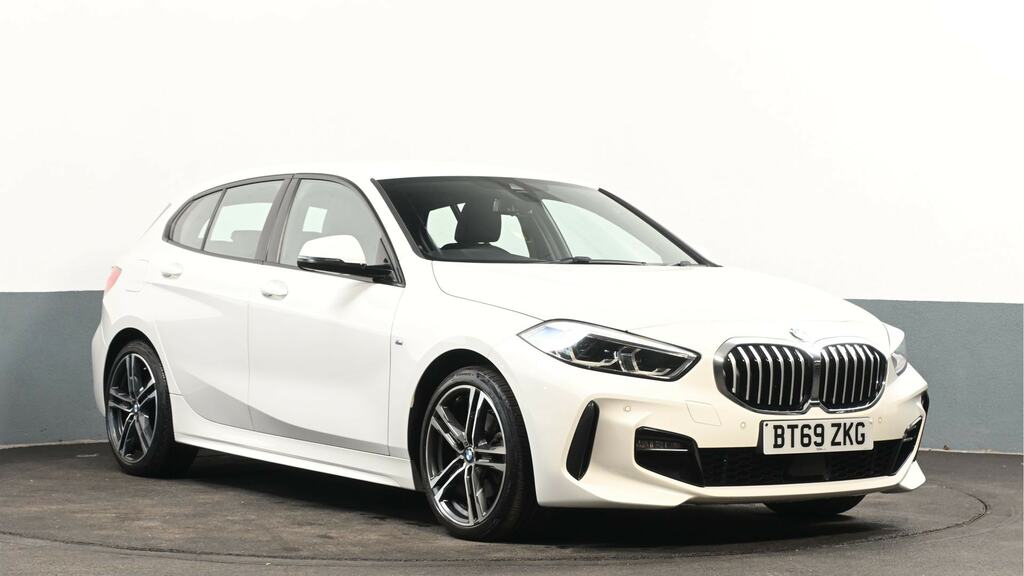 BMW 1 Series 118I M Sport Step White