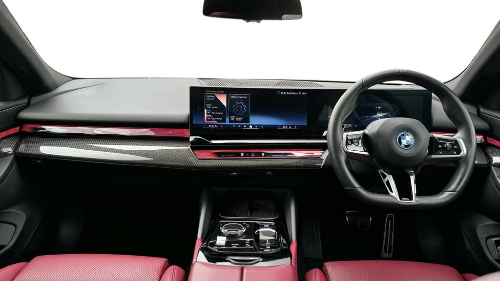 BMW i5 250Kw Edrive40 M Sport Pro 84Kwh Tech PX24HJK Black #3