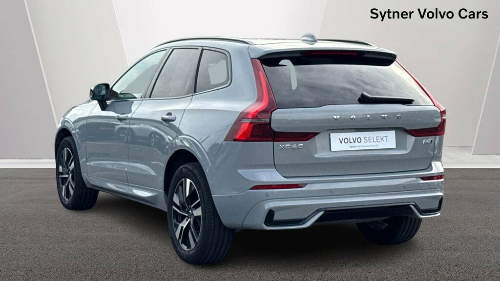 Volvo XC60 2.0 B5p Plus Dark Awd Geartronic BJ75CZU Grey #2