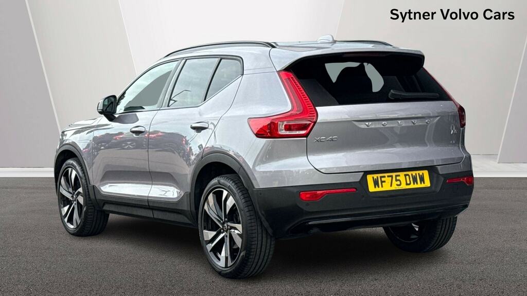 Volvo XC40 2.0 B3p Ultra Dark WF75DWW Silver #2