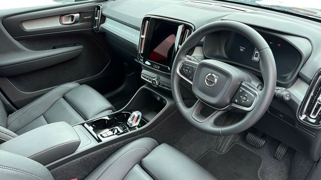 Volvo XC40 2.0 B3p Ultra Bright WF75BYU Black #5
