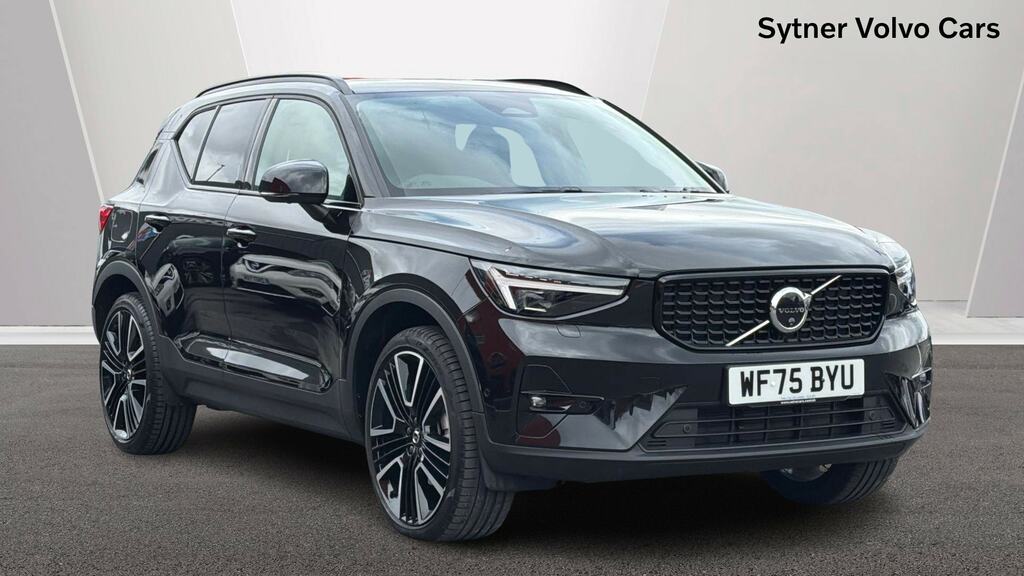 Volvo XC40 2.0 B3p Ultra Bright Black