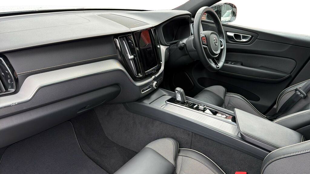 Volvo XC60 2.0 B4d R Design Pro Awd Geartronic KP22TFA White #4