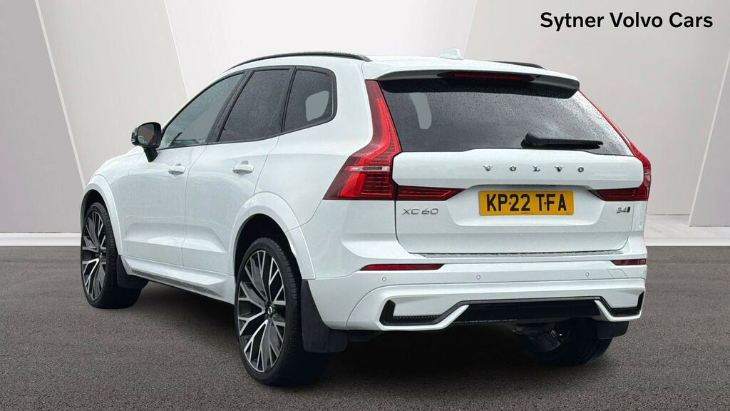 Volvo XC60 2.0 B4d R Design Pro Awd Geartronic KP22TFA White #2