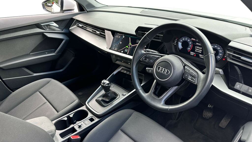 Audi A3 30 Tfsi Technik Comfortsound White #3