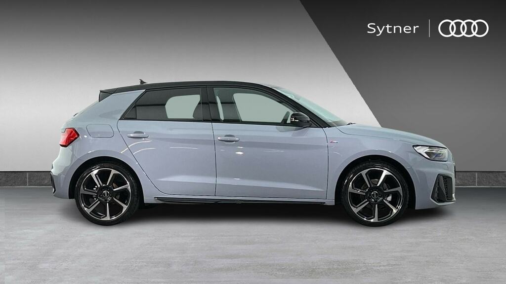 Audi A1 35 Tfsi Black Edition S Tronic FP26WKL Grey #4