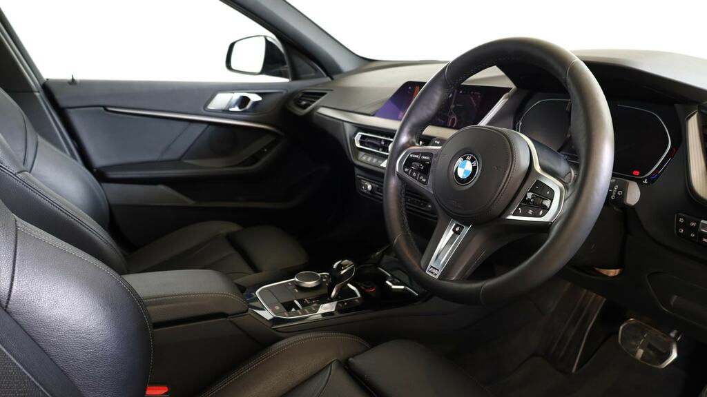 BMW 1 Series 118I M Sport Step FJ70TZG Black #6