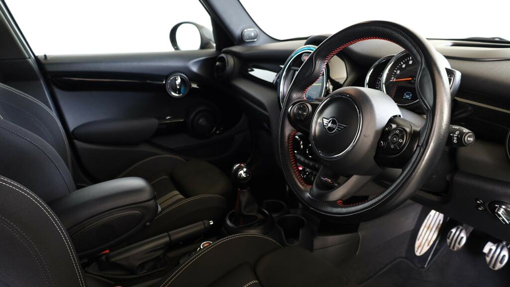 Mini Hatch 1.5 Cooper Sport II Comfortnav Pack YB68RBF Black #6