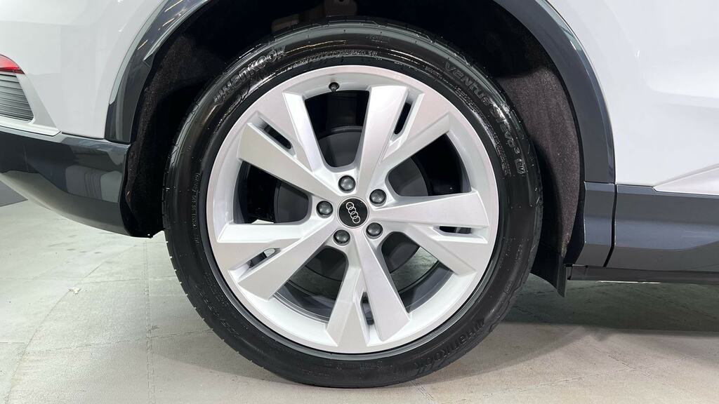 Audi Q4 E Tron 150Kw 40 63Kwh S Line Leather FL26PLU White #5