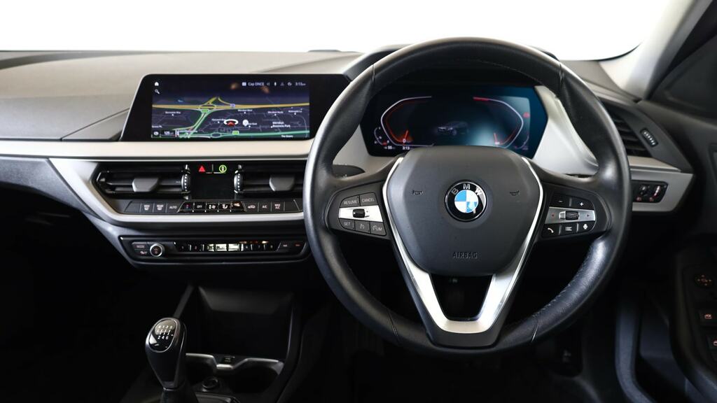 BMW 1 Series 118I 136 Se Live Cockpit Professional Black #5