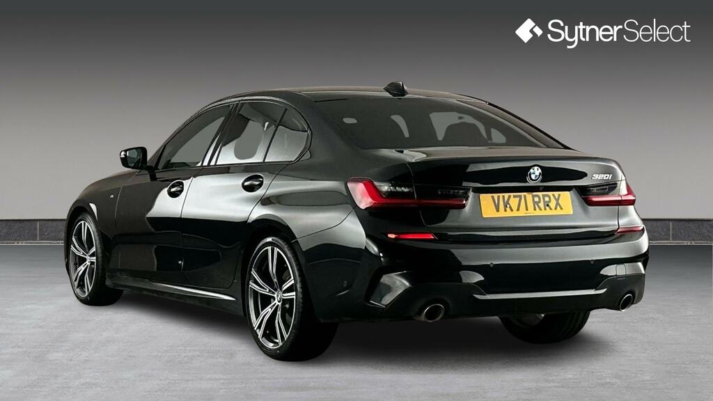 BMW 3 Series 320I M Sport Step VK71RRX Black #2