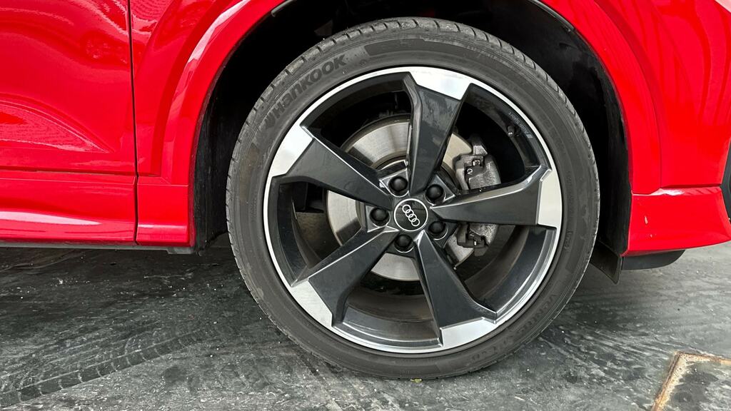 Audi Q2 40 Tfsi Quattro Black Ed S Tronic Cs Pack Red #5
