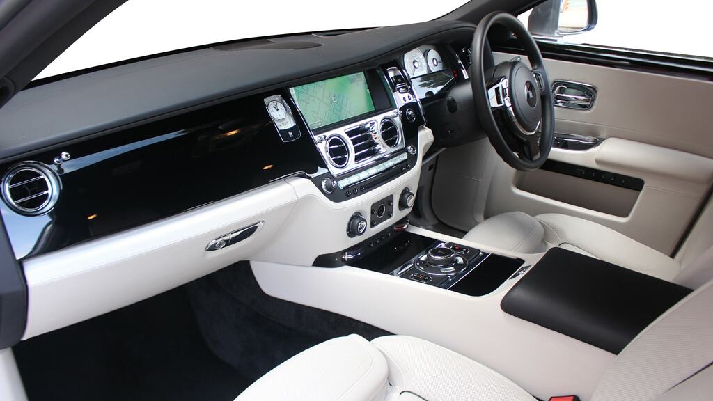 Rolls-Royce Ghost Saloon Black #13