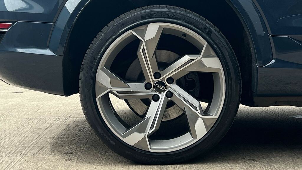 Audi Q8 e tron 370Kw Sq8 Quattro 114Kwh Vorsprung Blue #5