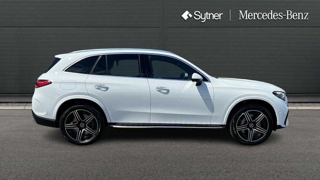 Mercedes-Benz GLC Class Glc 300E 4Matic Amg Line Premium 9G-tronic White #4