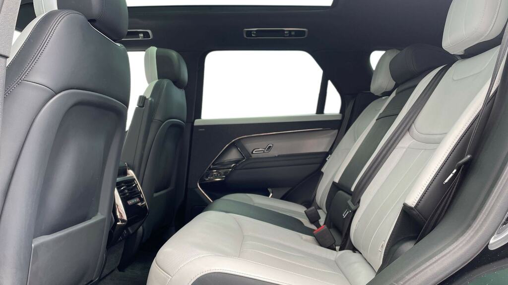 Land Rover Range Rover Sport 3.0 D300 Dynamic Se BV23HHB Black #4
