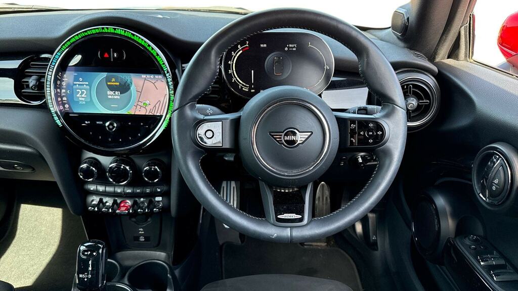 Mini Convertible 1.5 Cooper Sport Red #5
