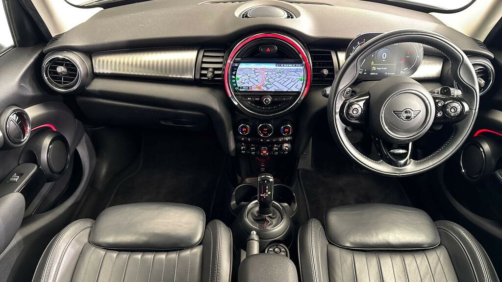 Mini Hatch 2.0 Cooper S Exclusive II Comfortnav YA70TMO White #4