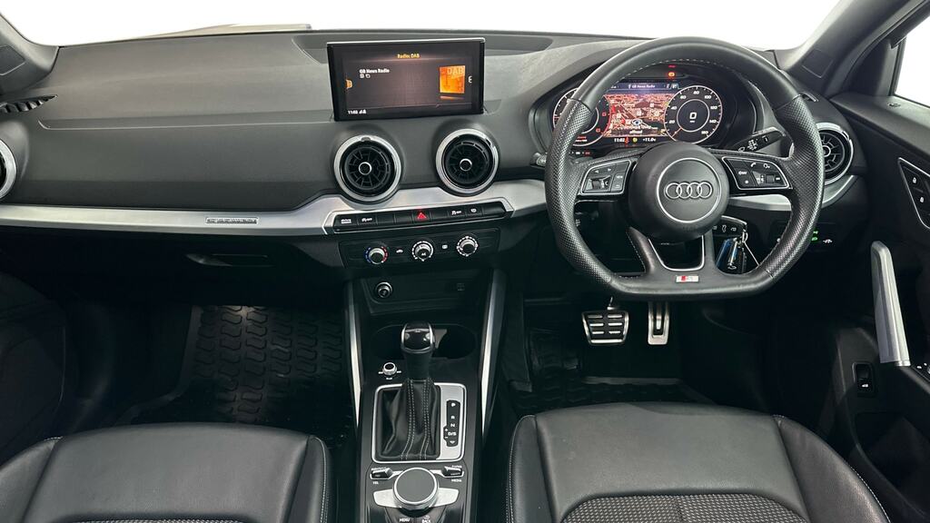 Audi Q2 35 Tdi Quattro Black Edition S Tronic KY71GUF Grey #6