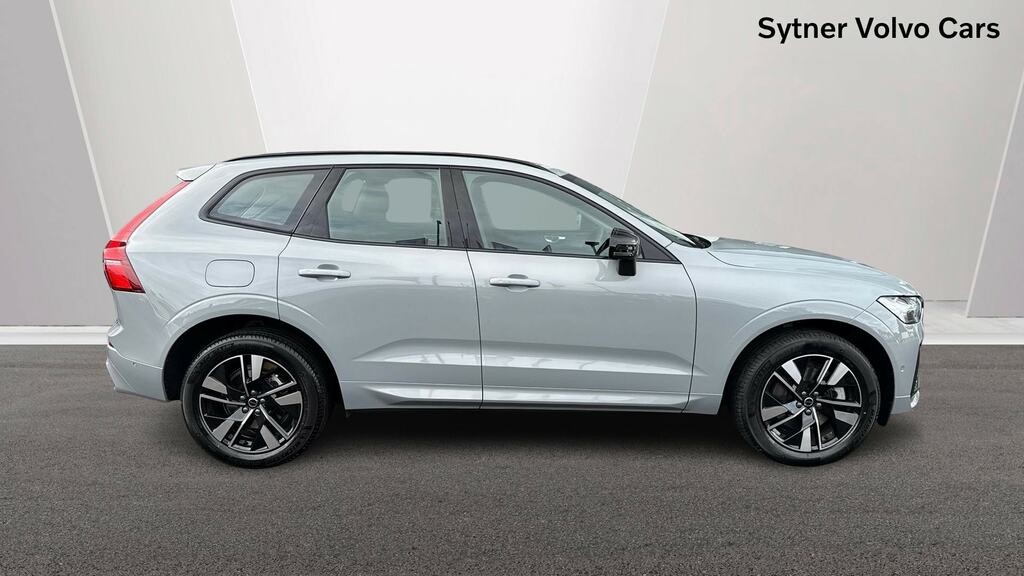 Volvo XC60 2.0 B5p Plus Dark Awd Geartronic MF75UME Grey #3