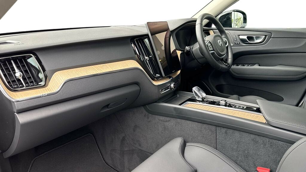 Volvo XC60 2.0 B5p Plus Dark Awd Geartronic MF75UME Grey #4