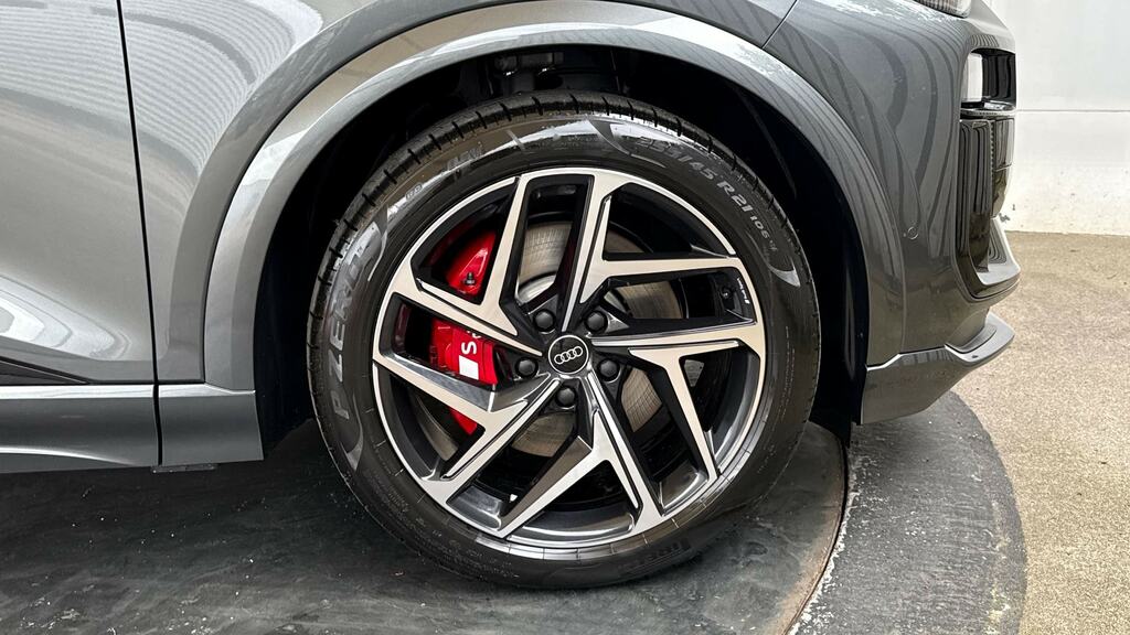 Audi Q6 E-Tron 360Kw Sq6 Quattro 100Kwh Black Ed Tech YF26VDX Grey #5