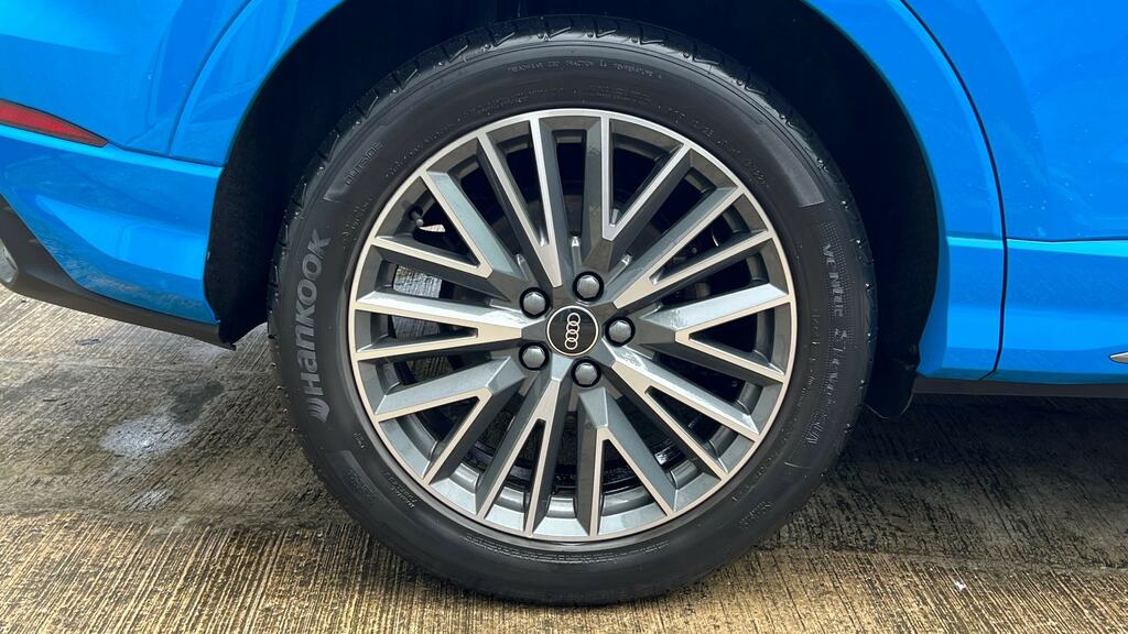Audi Q3 35 Tfsi S Line S Tronic Comfortsound Pack AK72ENN Blue #5