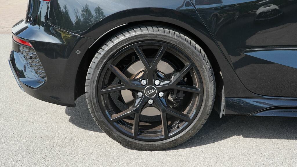 Audi RS3 Rs 3 Tfsi Quattro Vorsprung S Tronic LO23HXZ Black #5