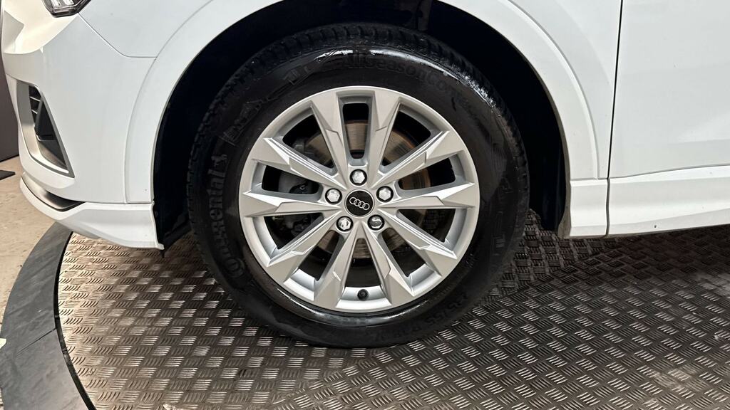 Audi Q3 35 Tfsi Sport FD22TWG White #5