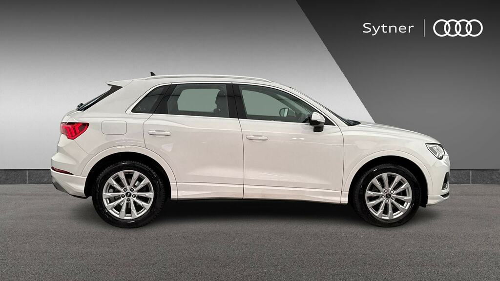 Audi Q3 35 Tfsi Sport FD22TWG White #4