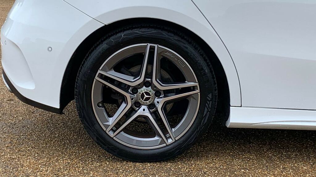 Mercedes-Benz A Class A180 Amg Line Premium KS23FJA White #5