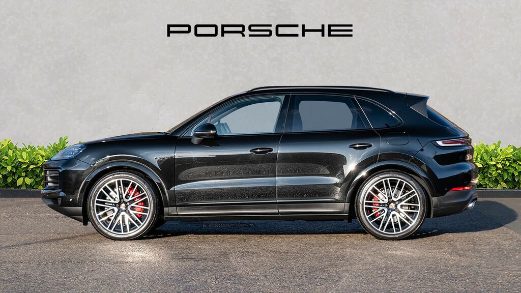 Porsche Cayenne S E-hybrid Tiptronic S KR26APY Black #4