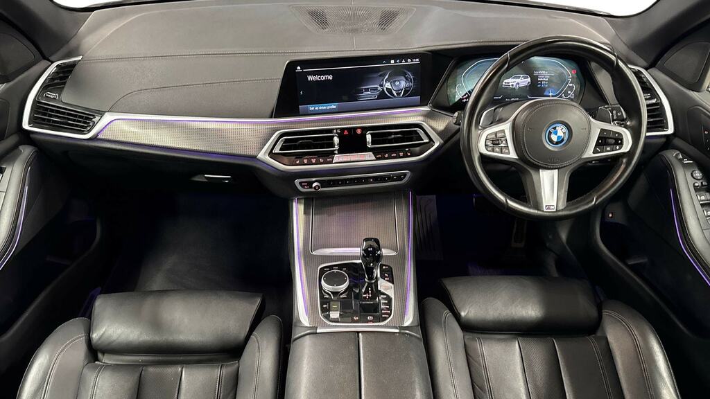 BMW X5 Xdrive45e M Sport EF71JNZ White #4