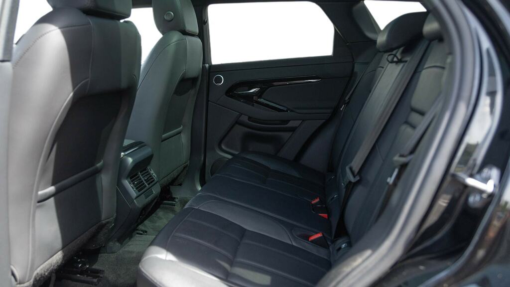 Land Rover Range Rover Evoque 2.0 D200 Dynamic Se YC24NVV Black #4